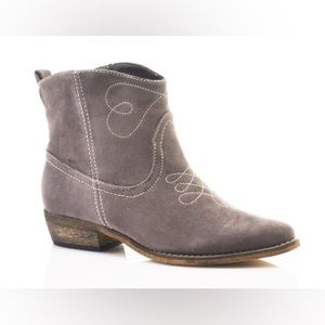 Bucco western booties gray size 10